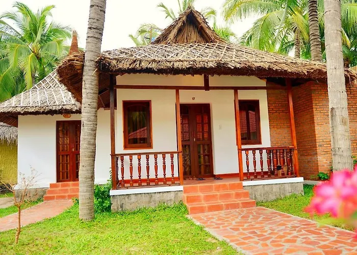 Ananda Hotel 3*