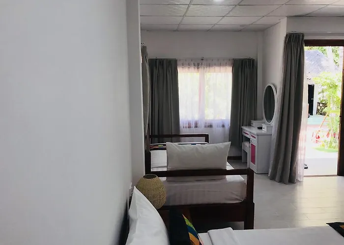 Ananda Hotel 3*