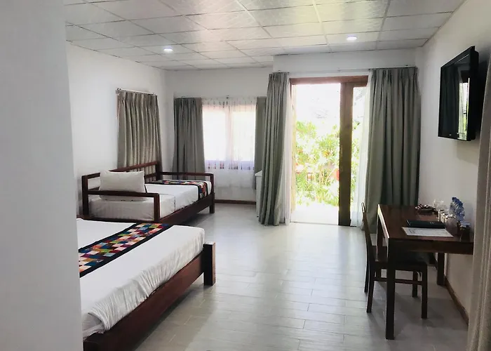 Hotel Ananda