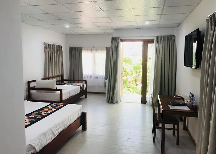 Ananda Hotel 3*